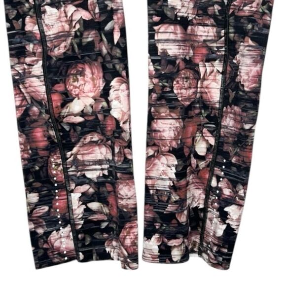 lululemon Womens 4 Peony Multi Fast & Free Crop Leggings - Picture 4 of 7